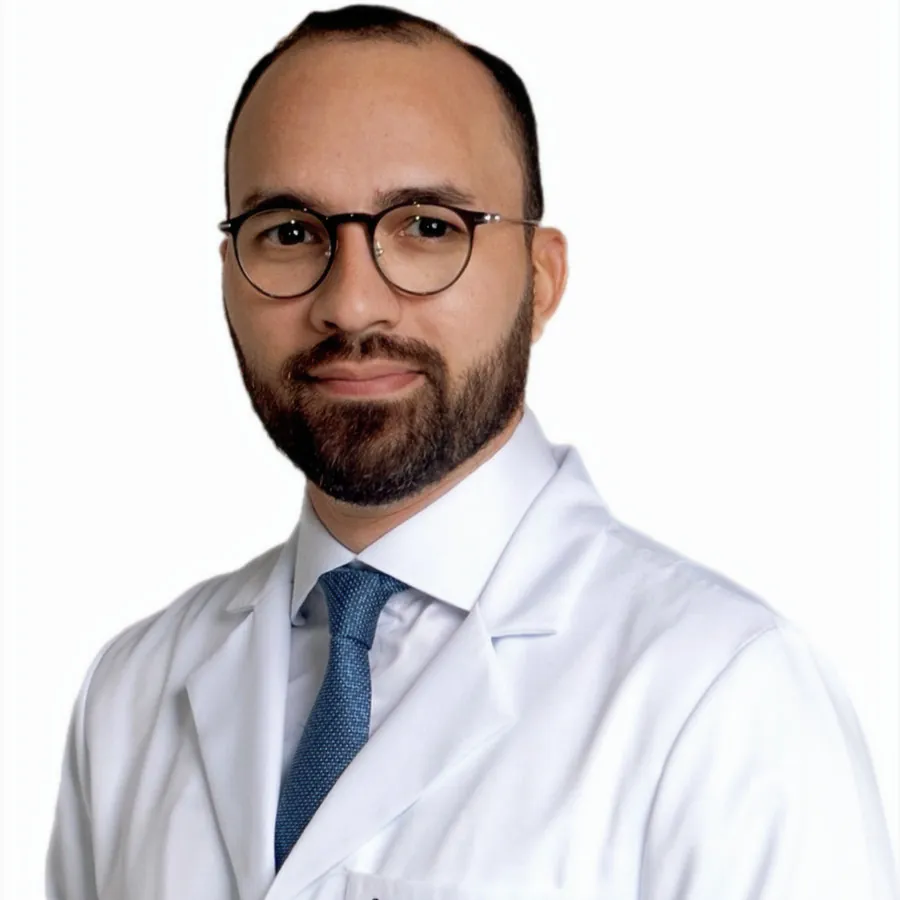 Dr. Bruno Benigno, urologista especialista em câncer de próstata em São Paulo